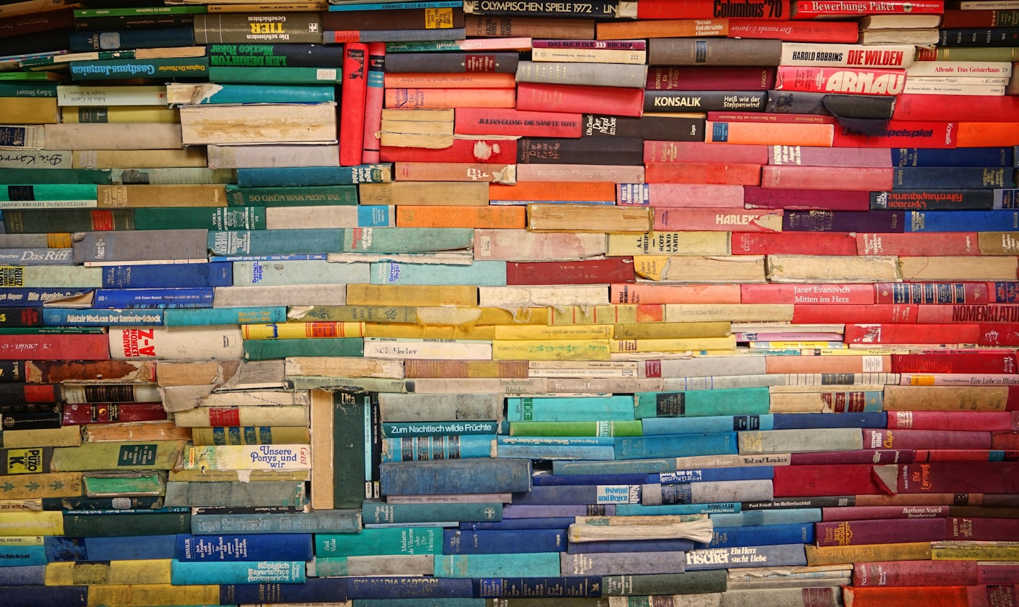 Why Authors are Choosing Super Gravity Press Services